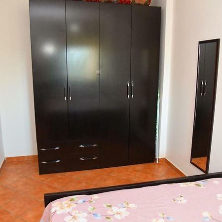 דורס Gzim'S Apartment מראה חיצוני תמונה