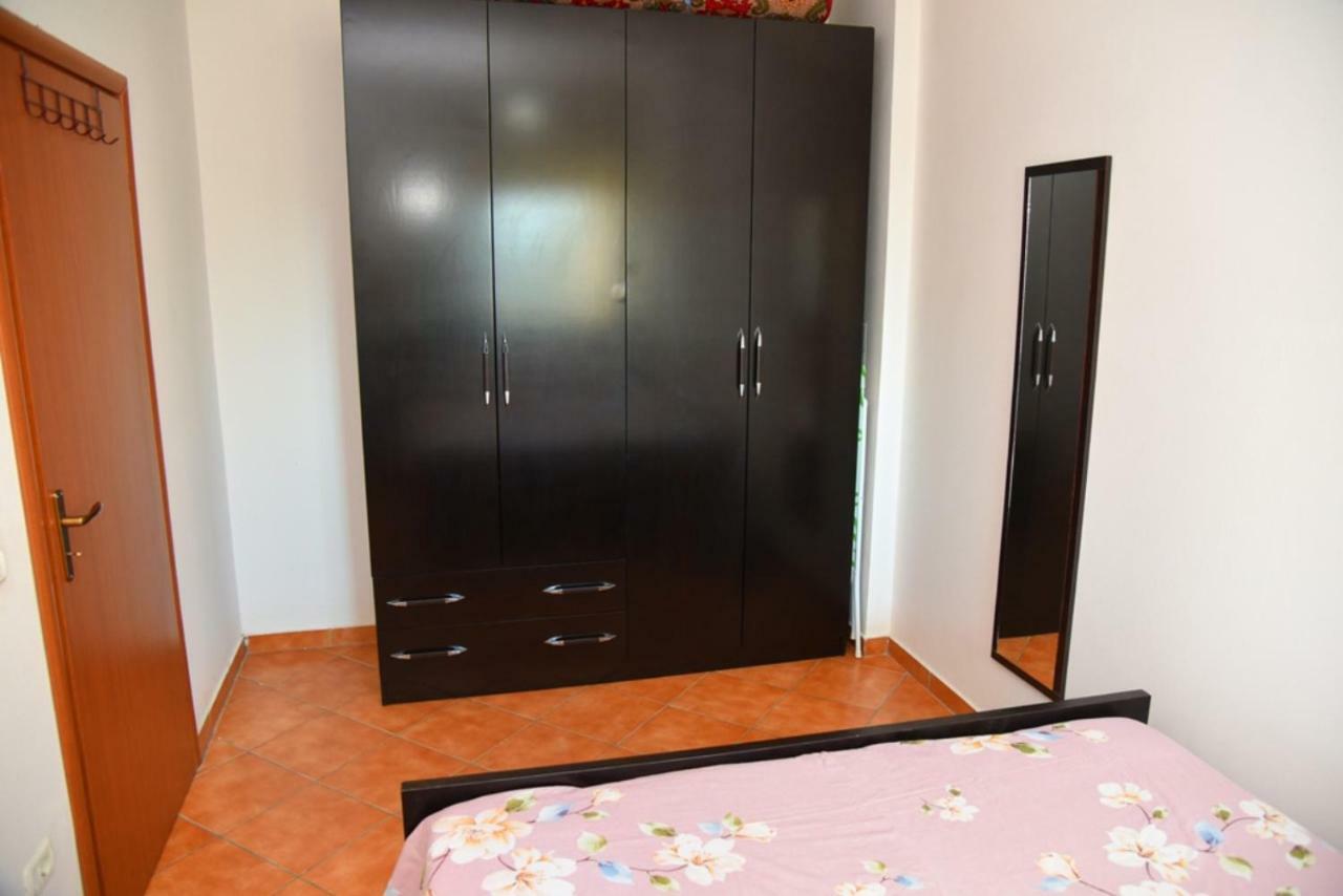 דורס Gzim'S Apartment מראה חיצוני תמונה