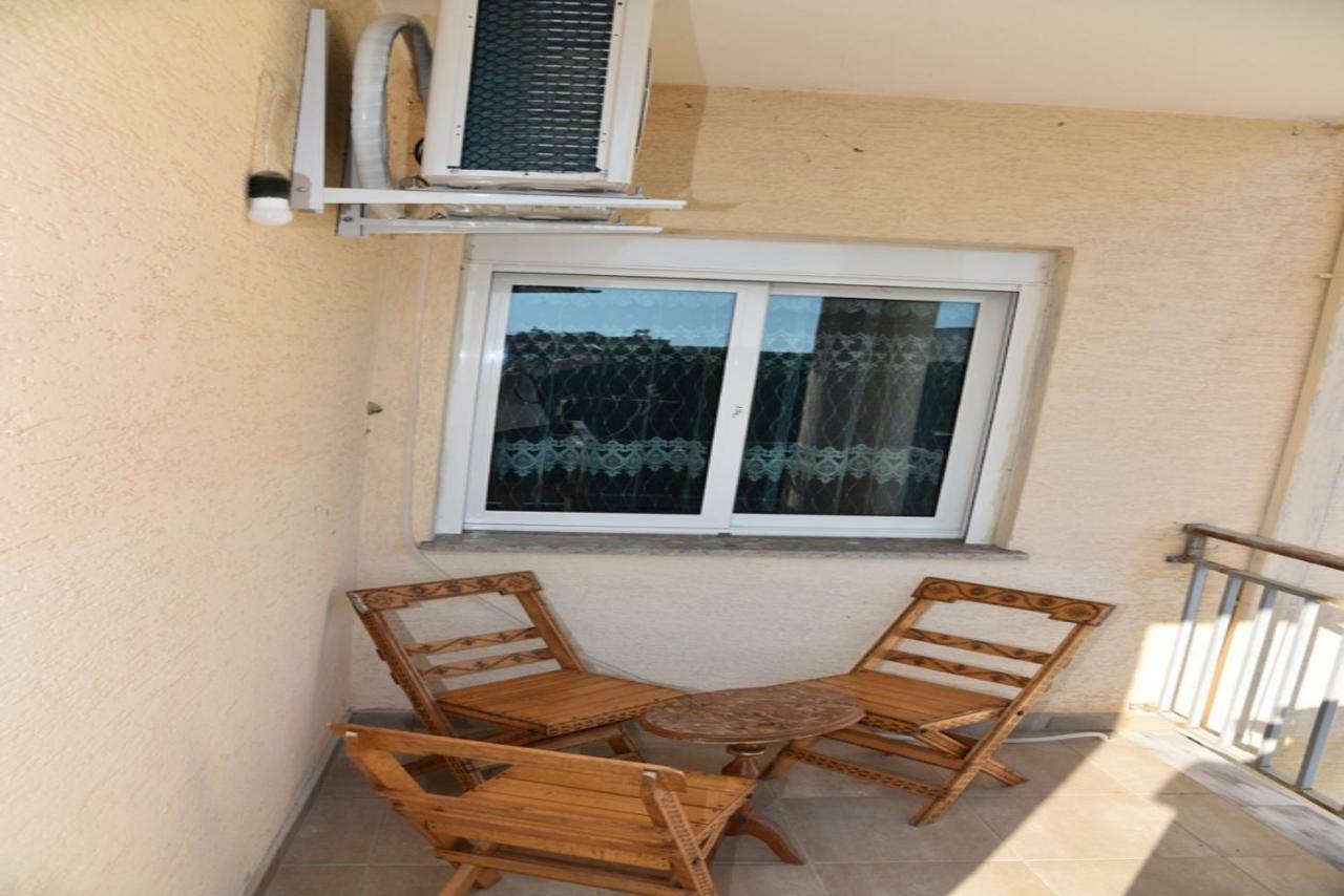 דורס Gzim'S Apartment מראה חיצוני תמונה